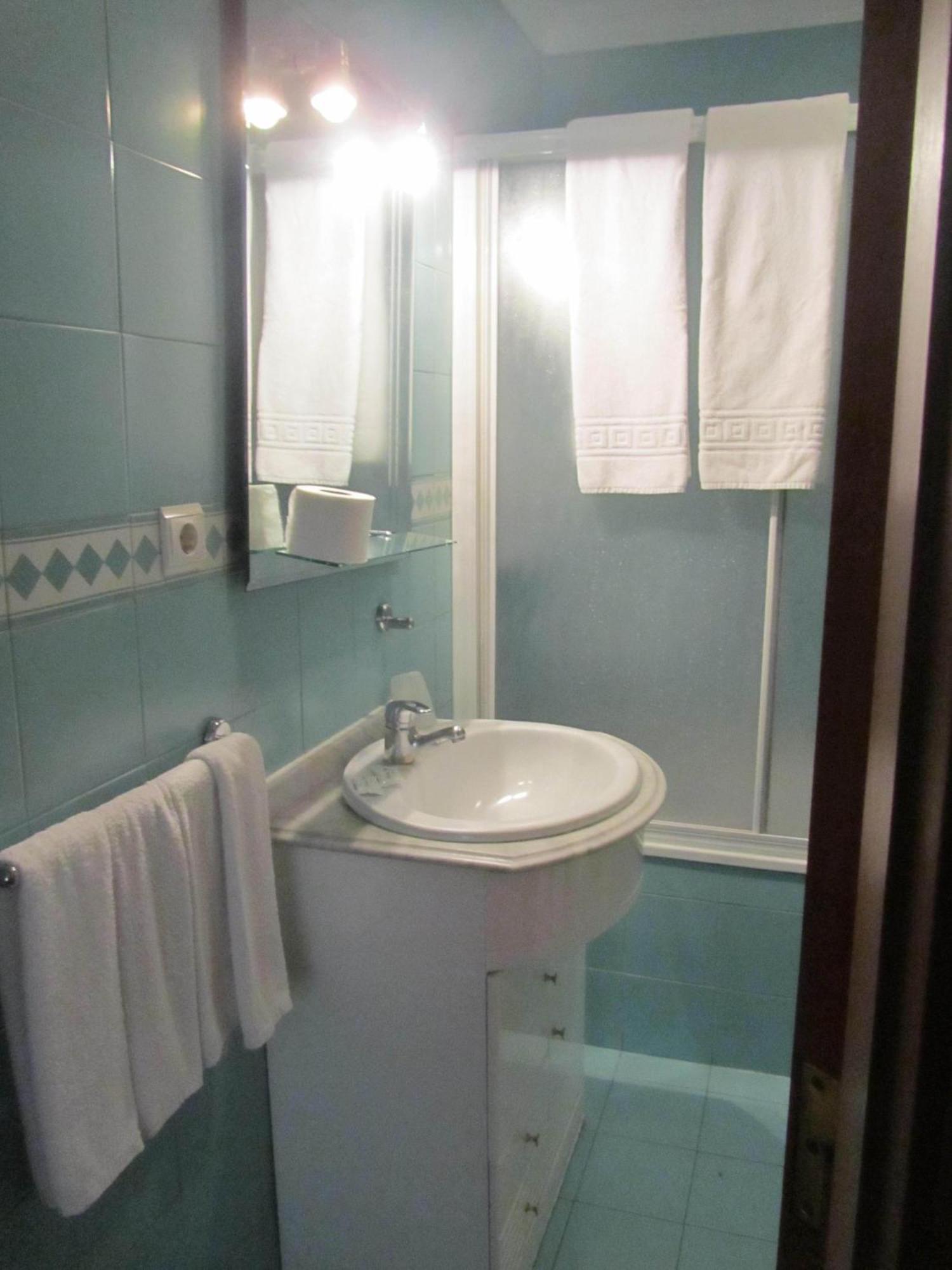 Hotel Residencia Filipe à Guarda Chambre photo